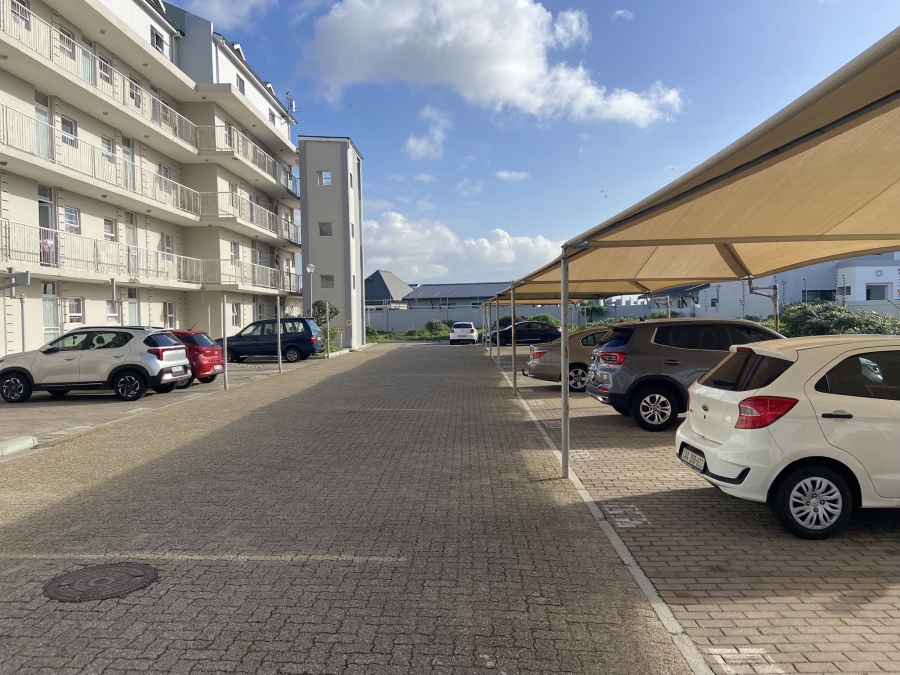 2 Bedroom Property for Sale in Muizenberg Western Cape